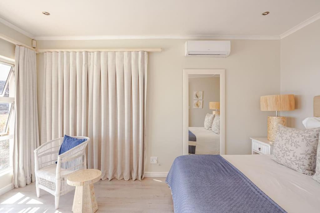 La Petite Baleine Oceanfront Luxury Villa De Kelders Εξωτερικό φωτογραφία