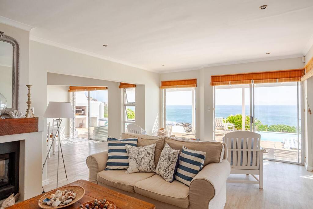 La Petite Baleine Oceanfront Luxury Villa De Kelders Εξωτερικό φωτογραφία