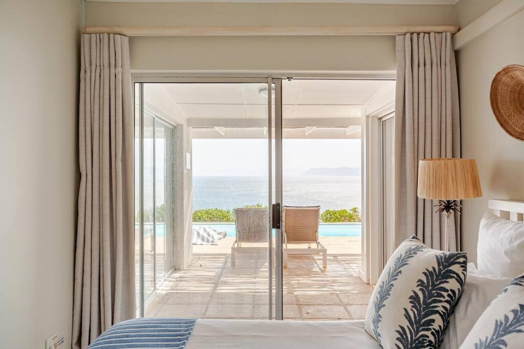 La Petite Baleine Oceanfront Luxury Villa De Kelders Εξωτερικό φωτογραφία