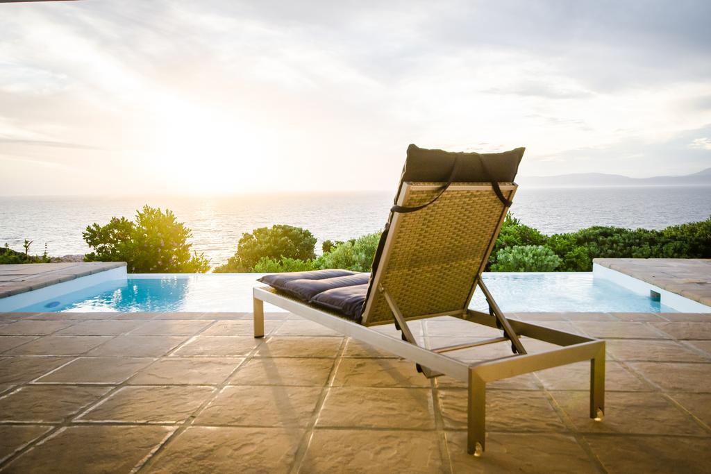 La Petite Baleine Oceanfront Luxury Villa De Kelders Εξωτερικό φωτογραφία